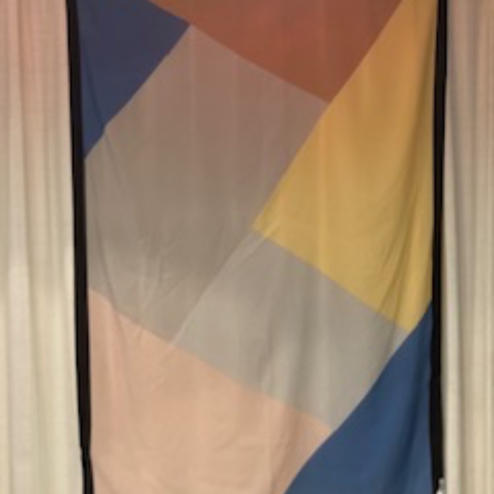 Mark Hall Color block wrap